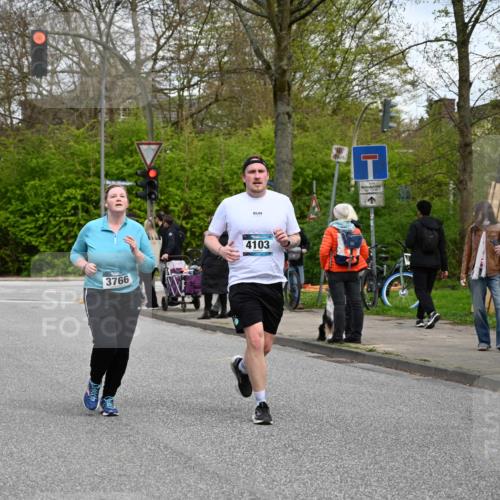 12.04.2026 - 45. Internationalen Wilhelmsburger Insellauf J. Mangold http://msf.ph/oto/9516994 12.04.2026 13:20:30 Ziel 2431, 4121, 5308, 3236, 4718, 2247, 3203, 5342, 3822, 3821, 4999, 4803, 2224, 4223, 4224, 4954, 5258, 3284, 2469, 4305, 4305, 2013, 3233, 5230, 3766, 4103, 4341, 5633, 4284, 4293, 5543, 2363, 2101 meine-sportfotos.de