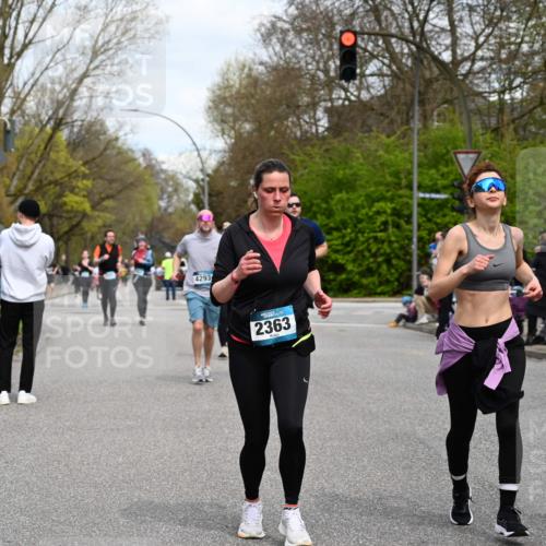 12.04.2026 - 45. Internationalen Wilhelmsburger Insellauf J. Mangold http://msf.ph/oto/9517032 12.04.2026 13:20:39 Ziel 2247, 3203, 5342, 3822, 3821, 4999, 4803, 2224, 4223, 4224, 4954, 5258, 3284, 2469, 4305, 2013, 3233, 5230, 3766, 4103, 4341, 5633, 4284, 4293, 5543, 2363, 2101, 4417, 3552, 3551, 2333, 4018, 5716 meine-sportfotos.de