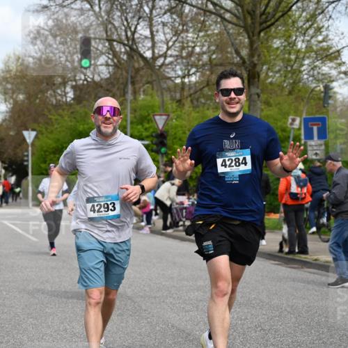 12.04.2026 - 45. Internationalen Wilhelmsburger Insellauf J. Mangold http://msf.ph/oto/9517067 12.04.2026 13:20:43 Ziel 4803, 2224, 4223, 4224, 4954, 5258, 3284, 2469, 4305, 2013, 3233, 5230, 3766, 4103, 4341, 5633, 4284, 4293, 5543, 2363, 2101, 4417, 3552, 3551, 2333, 4018, 5716, 4319 meine-sportfotos.de