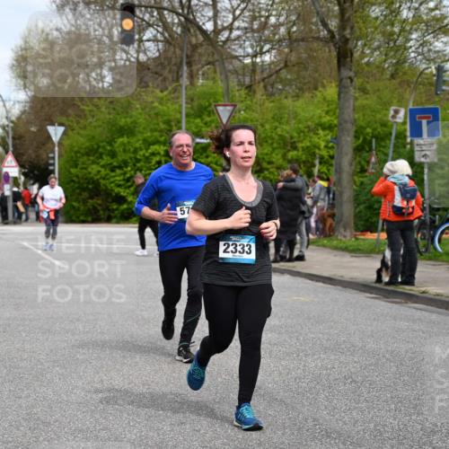 12.04.2026 - 45. Internationalen Wilhelmsburger Insellauf J. Mangold http://msf.ph/oto/9517128 12.04.2026 13:20:54 Ziel 4305, 2013, 3233, 5230, 3766, 4103, 4341, 5633, 4284, 4293, 5543, 2363, 2101, 2101, 4417, 3552, 3551, 2333, 4018, 5716, 4319, 4319, 5297, 4878, 5484, 2692, 4444, 4800 meine-sportfotos.de