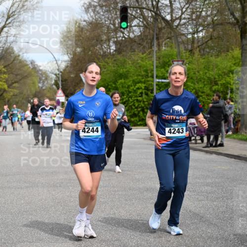 12.04.2026 - 45. Internationalen Wilhelmsburger Insellauf J. Mangold http://msf.ph/oto/9517276 12.04.2026 13:21:33 Ziel 5297, 4878, 5484, 2692, 4444, 4800, 4047, 2175, 3402, 5482, 4017, 3676, 2628, 3251, 5201, 3109, 4404, 4362, 2473, 2552, 2130, 2130, 2840, 3998, 5462, 5205, 4809, 2002, 2332 meine-sportfotos.de