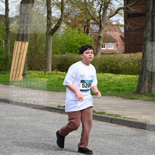 12.04.2026 - 45. Internationalen Wilhelmsburger Insellauf J. Mangold http://msf.ph/oto/9517333 12.04.2026 13:21:41 Ziel 4800, 4047, 2175, 3402, 5482, 4017, 3676, 2628, 3251, 5201, 3109, 4404, 3109, 4404, 4362, 2473, 2552, 2130, 2840, 3998, 5462, 5205, 4809, 2002, 2332, 2116, 3581, 3235, 3915, 5080, 4348, 5085 meine-sportfotos.de