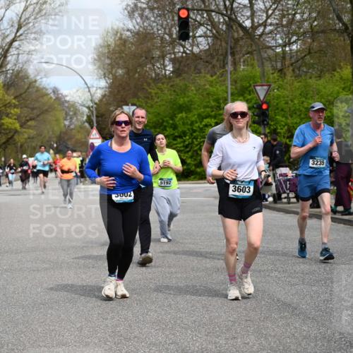 12.04.2026 - 45. Internationalen Wilhelmsburger Insellauf J. Mangold http://msf.ph/oto/9517409 12.04.2026 13:21:58 Ziel 3676, 2628, 3251, 5201, 3109, 4404, 4362, 2473, 2552, 2130, 2840, 3998, 5462, 5205, 4809, 2002, 2332, 2116, 3581, 3235, 3915, 5080, 4348, 5085, 3603, 3602, 5092, 2246, 5192, 5171, 3162, 4443, 4442, 3746, 5290, 3057, 3667, 5304, 4210 meine-sportfotos.de