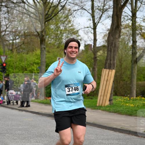 12.04.2026 - 45. Internationalen Wilhelmsburger Insellauf J. Mangold http://msf.ph/oto/9517448 12.04.2026 13:22:10 Ziel 2130, 2840, 3998, 5462, 5205, 4809, 2002, 2332, 2116, 3581, 3235, 3915, 5080, 4348, 5085, 3603, 3602, 5092, 2246, 5192, 5171, 3162, 4443, 4442, 3746, 5290, 3057, 3667, 5304, 4210, 4014, 2158 meine-sportfotos.de