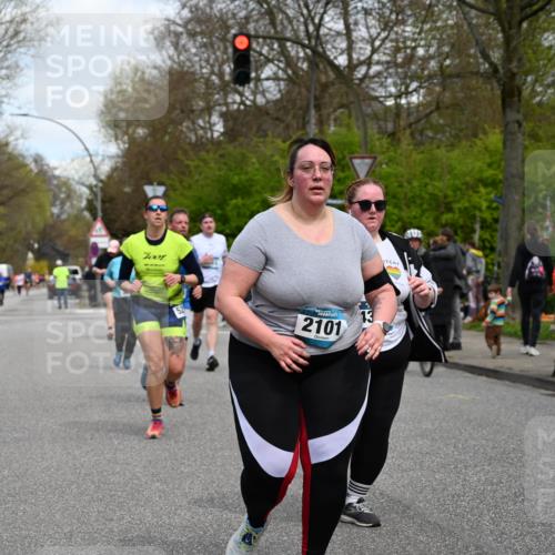 12.04.2026 - 45. Internationalen Wilhelmsburger Insellauf J. Mangold http://msf.ph/oto/9517483 12.04.2026 13:20:26 Ziel 2431, 4121, 5308, 3236, 4718, 2247, 3203, 5342, 3822, 3821, 4999, 4803, 2224, 4223, 4224, 4954, 5258, 3284, 2469, 4305, 2013, 3233, 5230, 3766, 4103, 4103, 4341, 5633, 4284, 4293, 5543 meine-sportfotos.de