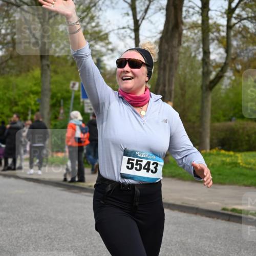 12.04.2026 - 45. Internationalen Wilhelmsburger Insellauf J. Mangold http://msf.ph/oto/9517587 12.04.2026 13:20:46 Ziel 4954, 5258, 3284, 2469, 4305, 2013, 3233, 5230, 3766, 4103, 4341, 5633, 4284, 4284, 4293, 5543, 2363, 2101, 4417, 3552, 3551, 2333, 4018, 5716, 4319, 5297, 4878, 5484 meine-sportfotos.de