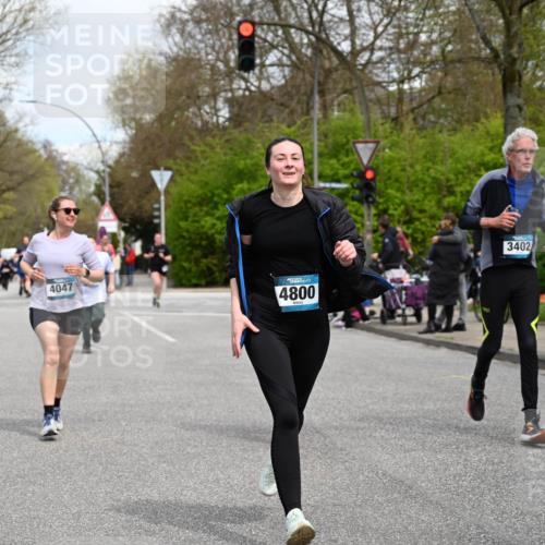 12.04.2026 - 45. Internationalen Wilhelmsburger Insellauf J. Mangold http://msf.ph/oto/9517699 12.04.2026 13:21:18 Ziel 2101, 4417, 3552, 3551, 2333, 4018, 5716, 4319, 5297, 4878, 5484, 2692, 4444, 4800, 4047, 2175, 3402, 5482, 4017, 4017, 3676, 2628, 3251, 5201, 3109, 4404, 4362, 2473 meine-sportfotos.de