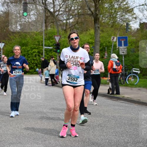 12.04.2026 - 45. Internationalen Wilhelmsburger Insellauf J. Mangold http://msf.ph/oto/9517768 12.04.2026 13:21:32 Ziel 5297, 4878, 5484, 2692, 4444, 4800, 4047, 2175, 3402, 5482, 4017, 3676, 2628, 3251, 5201, 3109, 4404, 4362, 2473, 2552, 2552, 2130, 2840, 3998, 5462, 5205, 4809, 2002, 2332 meine-sportfotos.de