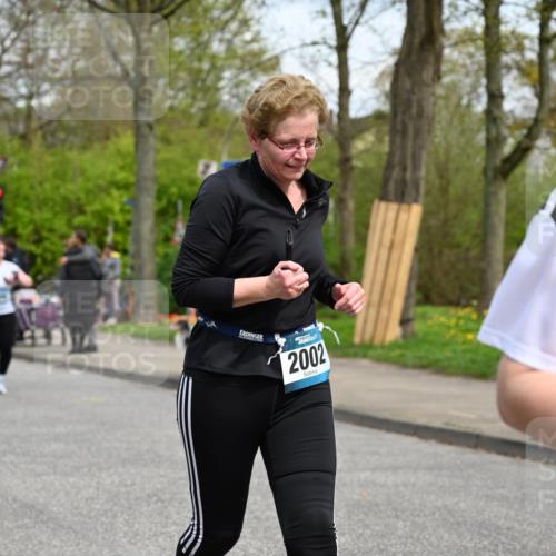 12.04.2026 - 45. Internationalen Wilhelmsburger Insellauf J. Mangold http://msf.ph/oto/9517842 12.04.2026 13:21:42 Ziel 4800, 4047, 2175, 3402, 5482, 4017, 3676, 2628, 3251, 5201, 3109, 4404, 4362, 2473, 4362, 2473, 2552, 2130, 2840, 3998, 5462, 5205, 4809, 2002, 2332, 2116, 3581, 3235, 3915, 5080, 4348, 5085, 3603, 3602 meine-sportfotos.de