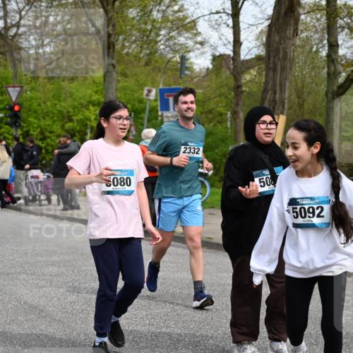 12.04.2026 - 45. Internationalen Wilhelmsburger Insellauf J. Mangold http://msf.ph/oto/9517866 12.04.2026 13:21:48 Ziel 5482, 4017, 3676, 2628, 3251, 5201, 3109, 4404, 4362, 2473, 2552, 2130, 2840, 3998, 5462, 5462, 5205, 4809, 2002, 2332, 2116, 3581, 3235, 3915, 5080, 4348, 5085, 3603, 3602, 5092, 2246, 5192, 5171, 3162, 4443 meine-sportfotos.de