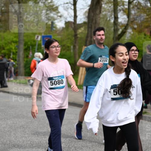 12.04.2026 - 45. Internationalen Wilhelmsburger Insellauf J. Mangold http://msf.ph/oto/9517874 12.04.2026 13:21:49 Ziel 5482, 4017, 3676, 2628, 3251, 5201, 3109, 4404, 4362, 2473, 2552, 2130, 2840, 3998, 5462, 5205, 4809, 2002, 2332, 2116, 2116, 3581, 3235, 3915, 5080, 4348, 5085, 3603, 3602, 5092, 2246, 5192, 5171, 3162, 4443, 4442, 3746 meine-sportfotos.de