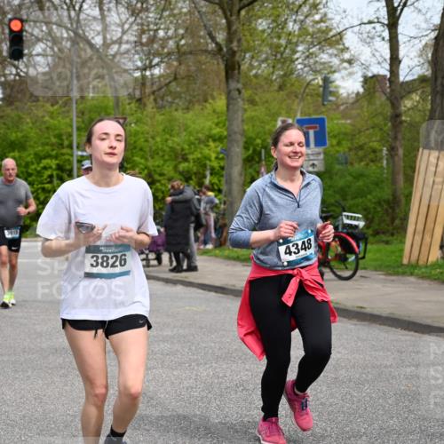 12.04.2026 - 45. Internationalen Wilhelmsburger Insellauf J. Mangold http://msf.ph/oto/9517902 12.04.2026 13:21:57 Ziel 3676, 2628, 3251, 5201, 3109, 4404, 4362, 2473, 2552, 2130, 2840, 3998, 5462, 5205, 4809, 2002, 2332, 2116, 3581, 3235, 3915, 5080, 4348, 5085, 3603, 3602, 5092, 5092, 2246, 5192, 5171, 3162, 4443, 4442, 3746, 5290, 3057, 3667, 5304, 4210 meine-sportfotos.de