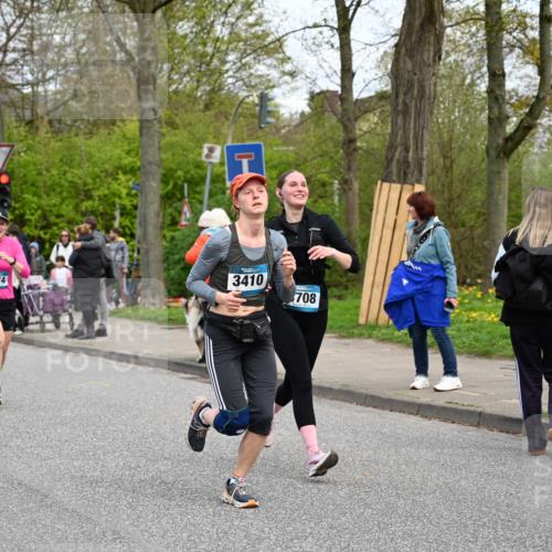 12.04.2026 - 45. Internationalen Wilhelmsburger Insellauf J. Mangold http://msf.ph/oto/9518088 12.04.2026 13:22:50 Ziel 2158, 5314, 4557, 2153, 5262, 4593, 4708, 4708, 3774, 4358, 5223, 3336, 3783, 3498, 3478, 4176, 5505, 3471 meine-sportfotos.de