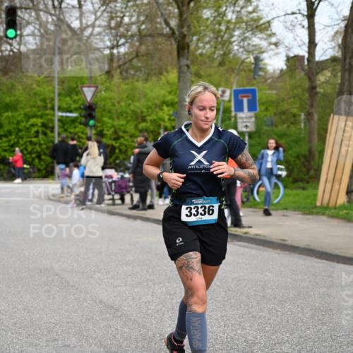 12.04.2026 - 45. Internationalen Wilhelmsburger Insellauf J. Mangold http://msf.ph/oto/9518143 12.04.2026 13:22:57 Ziel 5314, 4557, 2153, 5262, 4593, 4708, 3774, 4358, 5223, 3336, 3783, 3498, 3478, 4176, 5505, 3471, 3814, 2716, 3730, 3353 meine-sportfotos.de