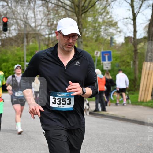 12.04.2026 - 45. Internationalen Wilhelmsburger Insellauf J. Mangold http://msf.ph/oto/9518241 12.04.2026 13:23:14 Ziel 4708, 3774, 4358, 5223, 3336, 3783, 3498, 3478, 4176, 5505, 3471, 3814, 2716, 3730, 3353, 2766, 5622, 3739, 5209, 5212, 2802 meine-sportfotos.de