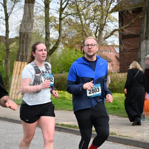 12.04.2026 - 45. Internationalen Wilhelmsburger Insellauf J. Mangold http://msf.ph/oto/9518331 12.04.2026 13:23:31 Ziel 3498, 3478, 4176, 5505, 3471, 3814, 2716, 3730, 3353, 2766, 5622, 5622, 3739, 5209, 5212, 2802, 2803, 3258, 3259, 4073, 4292, 4517, 3872, 5017, 3871, 5632, 4365, 3267, 2562 meine-sportfotos.de
