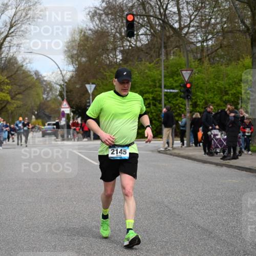 12.04.2026 - 45. Internationalen Wilhelmsburger Insellauf J. Mangold http://msf.ph/oto/9518507 12.04.2026 13:24:02 Ziel 2802, 2803, 3258, 3259, 4073, 4292, 4517, 3872, 5017, 3871, 5632, 4365, 3267, 2562, 5356, 5355, 4567, 2145, 3936, 4908, 4016, 2111, 2112, 2290 meine-sportfotos.de