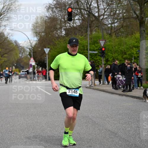 12.04.2026 - 45. Internationalen Wilhelmsburger Insellauf J. Mangold http://msf.ph/oto/9518510 12.04.2026 13:24:03 Ziel 2802, 2803, 3258, 3259, 4073, 4292, 4517, 3872, 5017, 3871, 5632, 4365, 3267, 2562, 5356, 5355, 4567, 2145, 3936, 4908, 4016, 2111, 2112, 2290, 4812 meine-sportfotos.de