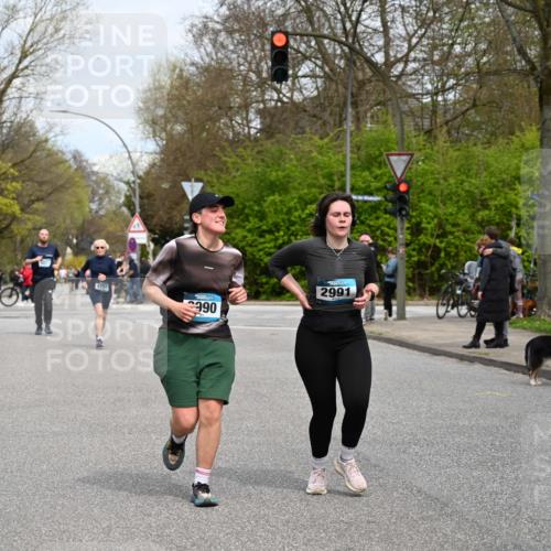 12.04.2026 - 45. Internationalen Wilhelmsburger Insellauf J. Mangold http://msf.ph/oto/9518573 12.04.2026 13:24:22 Ziel 5356, 5355, 4567, 2145, 3936, 4908, 4016, 4908, 4016, 2111, 2112, 2290, 4812, 2990, 2991, 2012, 5021, 4751, 2558, 2557 meine-sportfotos.de