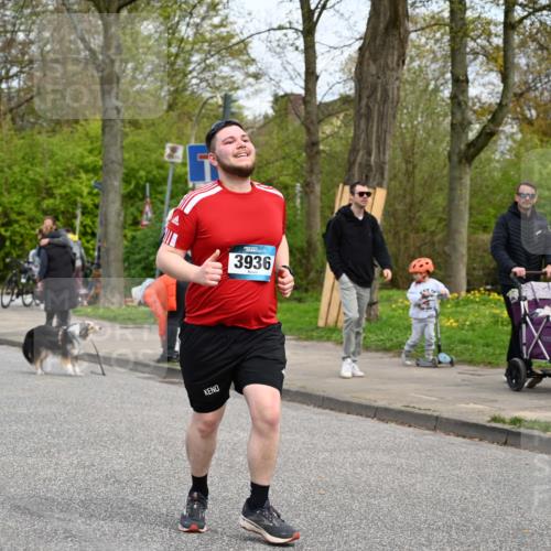 12.04.2026 - 45. Internationalen Wilhelmsburger Insellauf J. Mangold http://msf.ph/oto/9518601 12.04.2026 13:24:28 Ziel 4567, 2145, 3936, 4908, 4016, 2111, 2112, 2290, 4812, 2990, 2991, 2990, 2991, 2012, 5021, 5021, 4751, 2558, 2557 meine-sportfotos.de