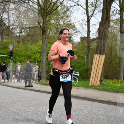 12.04.2026 - 45. Internationalen Wilhelmsburger Insellauf J. Mangold http://msf.ph/oto/9518730 12.04.2026 13:25:20 Ziel 2848, 2258, 2257, 2718, 5152, 5757, 3649, 4604, 4790, 2717, 4431, 3023, 3024 meine-sportfotos.de