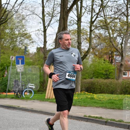 12.04.2026 - 45. Internationalen Wilhelmsburger Insellauf J. Mangold http://msf.ph/oto/9518763 12.04.2026 13:25:25 Ziel 2848, 2258, 2257, 2718, 5152, 5757, 5757, 3649, 4604, 4790, 2717, 4431, 3023, 3024, 2881 meine-sportfotos.de
