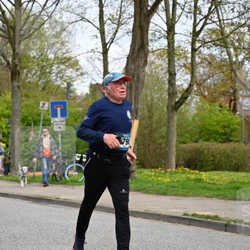 12.04.2026 - 45. Internationalen Wilhelmsburger Insellauf J. Mangold http://msf.ph/oto/9518775 12.04.2026 13:25:28 Ziel 2848, 2258, 2257, 2718, 5152, 5757, 3649, 3649, 4604, 4790, 2717, 4431, 3023, 3024, 2881, 4064, 4684 meine-sportfotos.de