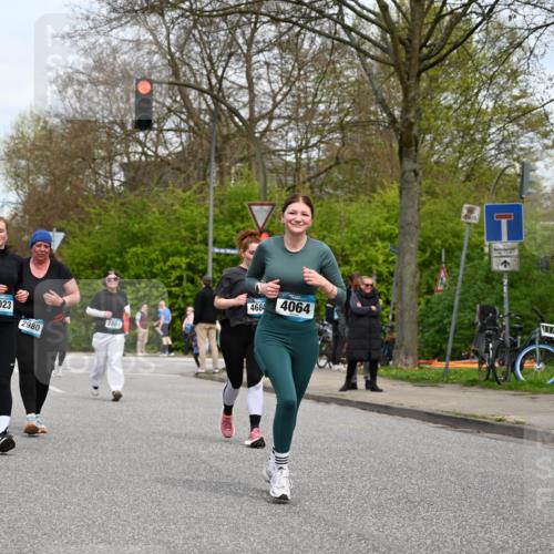 12.04.2026 - 45. Internationalen Wilhelmsburger Insellauf J. Mangold http://msf.ph/oto/9518793 12.04.2026 13:25:37 Ziel 2718, 5152, 5757, 3649, 4604, 4790, 2717, 4431, 3023, 3024, 2881, 4064, 4684, 2298, 4839, 4840, 4774 meine-sportfotos.de
