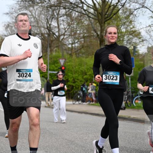 12.04.2026 - 45. Internationalen Wilhelmsburger Insellauf J. Mangold http://msf.ph/oto/9518818 12.04.2026 13:25:39 Ziel 2718, 5152, 5757, 3649, 4604, 4790, 2717, 4431, 3023, 3024, 2881, 4064, 4684, 2298, 4839, 4840, 4774 meine-sportfotos.de
