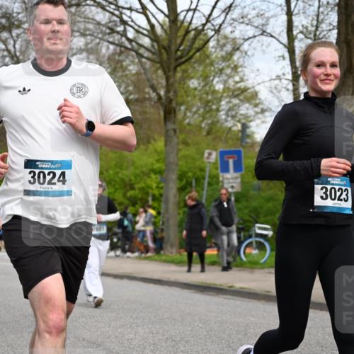 12.04.2026 - 45. Internationalen Wilhelmsburger Insellauf J. Mangold http://msf.ph/oto/9518823 12.04.2026 13:25:40 Ziel 5152, 5757, 3649, 4604, 4790, 2717, 4431, 3023, 3024, 2881, 4064, 4684, 2298, 4839, 4840, 4774, 4881 meine-sportfotos.de