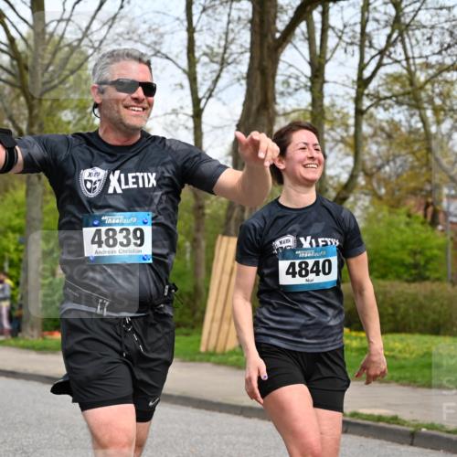 12.04.2026 - 45. Internationalen Wilhelmsburger Insellauf J. Mangold http://msf.ph/oto/9518861 12.04.2026 13:25:53 Ziel 3649, 4604, 4790, 2717, 4431, 3023, 3024, 2881, 4064, 4684, 2298, 4839, 4840, 4774, 4881, 4049, 4411, 5206, 2360 meine-sportfotos.de