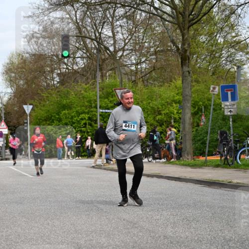 12.04.2026 - 45. Internationalen Wilhelmsburger Insellauf J. Mangold http://msf.ph/oto/9518903 12.04.2026 13:26:02 Ziel 4431, 3023, 3024, 2881, 4064, 4684, 2298, 4839, 4840, 4774, 4881, 4049, 4411, 4411, 5206, 2360, 5245, 2933, 2359, 4124, 2980, 3640 meine-sportfotos.de