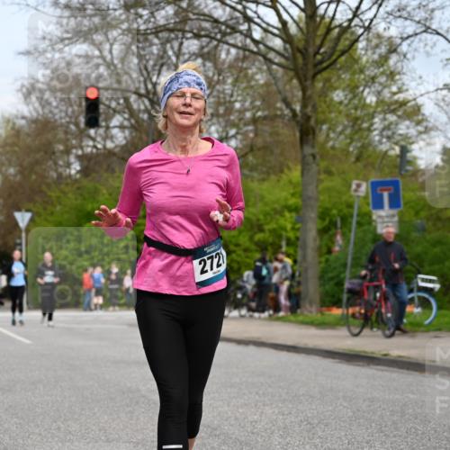 12.04.2026 - 45. Internationalen Wilhelmsburger Insellauf J. Mangold http://msf.ph/oto/9519001 12.04.2026 13:26:30 Ziel 4049, 4411, 5206, 2360, 5245, 2933, 2359, 4124, 2980, 3640, 2721, 3756, 3755, 2968 meine-sportfotos.de