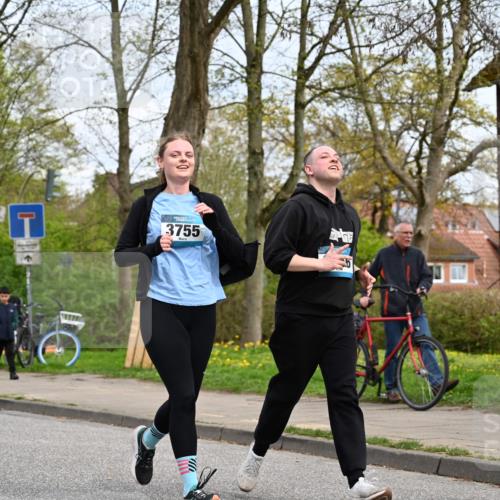 12.04.2026 - 45. Internationalen Wilhelmsburger Insellauf J. Mangold http://msf.ph/oto/9519039 12.04.2026 13:26:39 Ziel 4411, 5206, 2360, 5245, 2933, 2359, 4124, 2980, 3640, 2721, 3756, 3755, 2968, 2306, 2969, 3888, 3960, 3955 meine-sportfotos.de