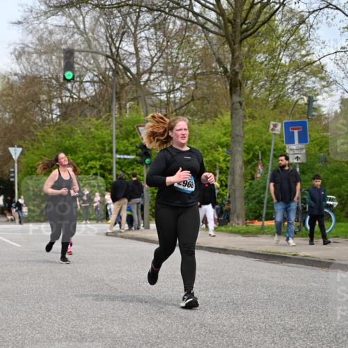 12.04.2026 - 45. Internationalen Wilhelmsburger Insellauf J. Mangold http://msf.ph/oto/9519050 12.04.2026 13:26:41 Ziel 5206, 2360, 5245, 2933, 2359, 4124, 2980, 3640, 2721, 3756, 3755, 2968, 2968, 2306, 2969, 3888, 3960, 3955 meine-sportfotos.de
