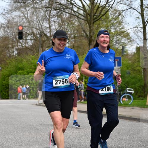 12.04.2026 - 45. Internationalen Wilhelmsburger Insellauf J. Mangold http://msf.ph/oto/9519148 12.04.2026 13:27:15 Ziel 2968, 2306, 2969, 3888, 3960, 3955, 4900, 2944, 2945, 5222, 3215, 2756, 2756, 2180, 3132, 2875, 3938, 3937, 4222, 4221 meine-sportfotos.de