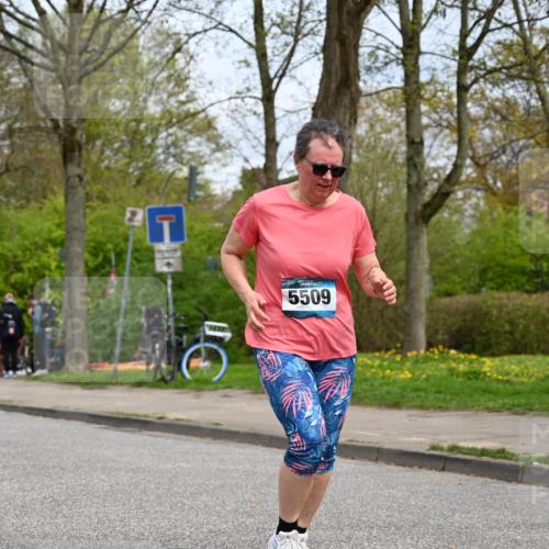 12.04.2026 - 45. Internationalen Wilhelmsburger Insellauf J. Mangold http://msf.ph/oto/9519271 12.04.2026 13:28:18 Ziel 5695, 3800, 2630, 5520, 5509, 5509, 4316, 3564, 3483, 4471 meine-sportfotos.de