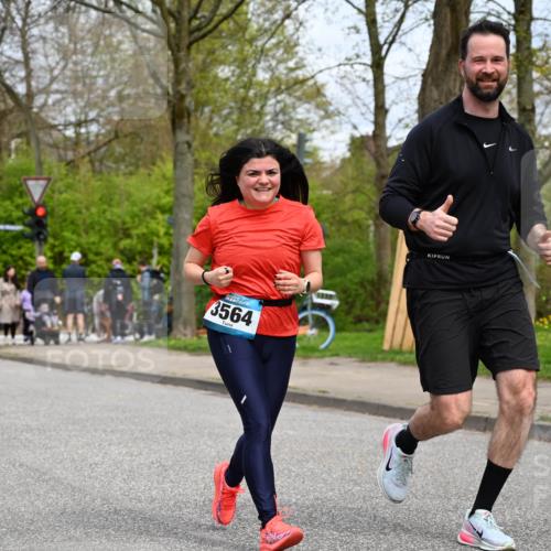 12.04.2026 - 45. Internationalen Wilhelmsburger Insellauf J. Mangold http://msf.ph/oto/9519307 12.04.2026 13:28:27 Ziel 3800, 2630, 5520, 5509, 4316, 3564, 3483, 4471, 4471, 4303, 4302, 4304 meine-sportfotos.de