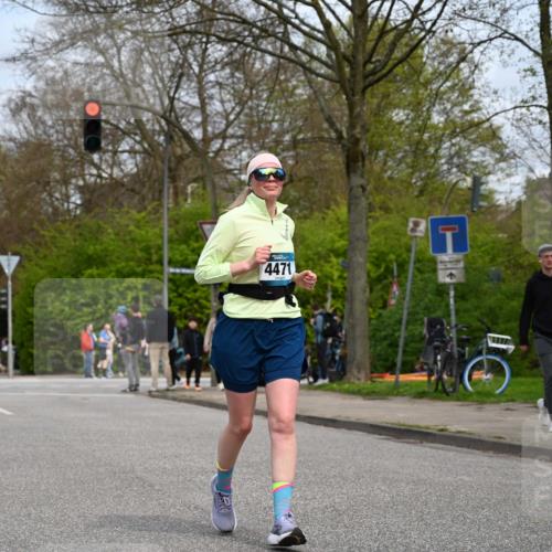 12.04.2026 - 45. Internationalen Wilhelmsburger Insellauf J. Mangold http://msf.ph/oto/9519319 12.04.2026 13:28:29 Ziel 3800, 2630, 5520, 5509, 4316, 3564, 3483, 4471, 4303, 4302, 4304 meine-sportfotos.de