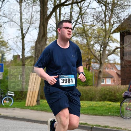 12.04.2026 - 45. Internationalen Wilhelmsburger Insellauf J. Mangold http://msf.ph/oto/9519491 12.04.2026 13:30:00 Ziel 5241, 3981, 2514, 2515, 4324, 4429, 2003 meine-sportfotos.de