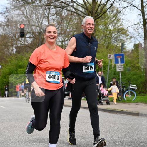 12.04.2026 - 45. Internationalen Wilhelmsburger Insellauf J. Mangold http://msf.ph/oto/9519571 12.04.2026 13:30:22 Ziel 5241, 3981, 2514, 2515, 4324, 4429, 2003, 4456, 4463, 5815 meine-sportfotos.de