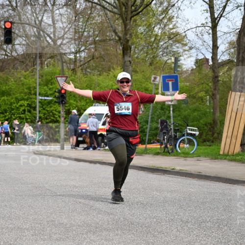 12.04.2026 - 45. Internationalen Wilhelmsburger Insellauf J. Mangold http://msf.ph/oto/9519597 12.04.2026 13:30:44 Ziel 4324, 4429, 2003, 4456, 4463, 5815, 5546, 5745, 2494 meine-sportfotos.de