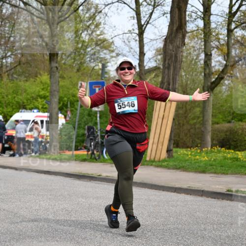 12.04.2026 - 45. Internationalen Wilhelmsburger Insellauf J. Mangold http://msf.ph/oto/9519607 12.04.2026 13:30:45 Ziel 4324, 4429, 2003, 4456, 4463, 5815, 5546, 5745, 2494 meine-sportfotos.de