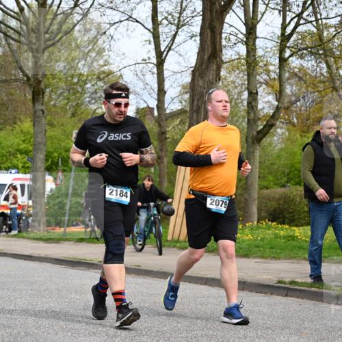 12.04.2026 - 45. Internationalen Wilhelmsburger Insellauf J. Mangold http://msf.ph/oto/9519658 12.04.2026 13:31:20 Ziel 5745, 2494, 2184, 2079 meine-sportfotos.de
