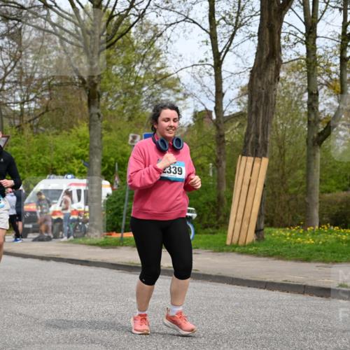 12.04.2026 - 45. Internationalen Wilhelmsburger Insellauf J. Mangold http://msf.ph/oto/9519713 12.04.2026 13:31:50 Ziel 2184, 2079, 2792, 3632, 3628, 3632, 3628, 2587, 2339, 4462, 4462, 4065, 3231 meine-sportfotos.de