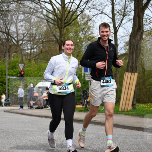 12.04.2026 - 45. Internationalen Wilhelmsburger Insellauf J. Mangold http://msf.ph/oto/9519730 12.04.2026 13:31:52 Ziel 2184, 2079, 2792, 3632, 3628, 2587, 2339, 4462, 4065, 3231 meine-sportfotos.de