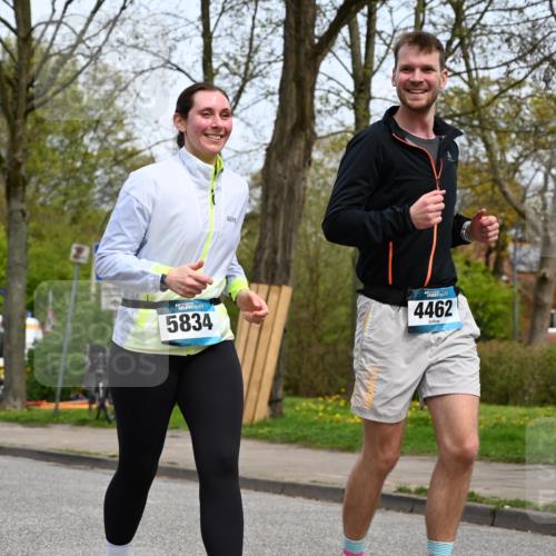 12.04.2026 - 45. Internationalen Wilhelmsburger Insellauf J. Mangold http://msf.ph/oto/9519738 12.04.2026 13:31:53 Ziel 2184, 2079, 2792, 3632, 3628, 2587, 2339, 4462, 4065, 3231, 2397 meine-sportfotos.de
