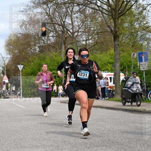 12.04.2026 - 45. Internationalen Wilhelmsburger Insellauf J. Mangold http://msf.ph/oto/9519763 12.04.2026 13:32:08 Ziel 2792, 3632, 3628, 2587, 2339, 4462, 4065, 3231, 2397, 3684, 2909 meine-sportfotos.de