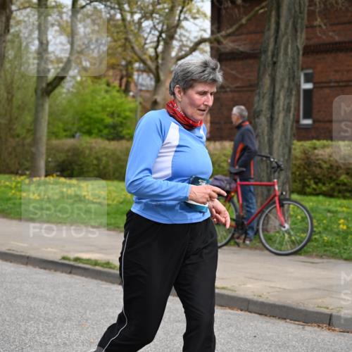 12.04.2026 - 45. Internationalen Wilhelmsburger Insellauf J. Mangold http://msf.ph/oto/9519831 12.04.2026 13:32:45 Ziel 3836, 5224, 5224, 3980, 3980, 5715 meine-sportfotos.de