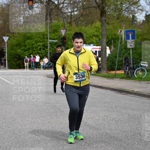 12.04.2026 - 45. Internationalen Wilhelmsburger Insellauf J. Mangold http://msf.ph/oto/9519853 12.04.2026 13:32:55 Ziel 3836, 5224, 3980, 5715, 3530 meine-sportfotos.de